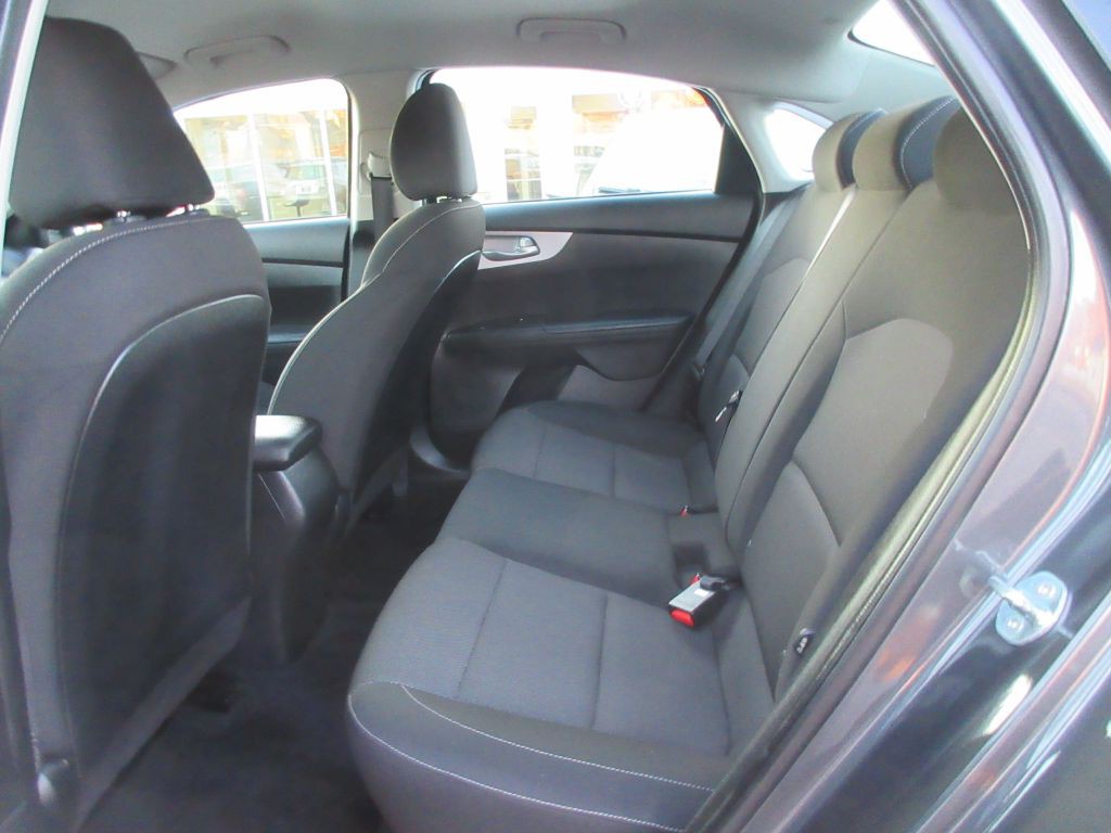 2024 Kia Forte Image 9