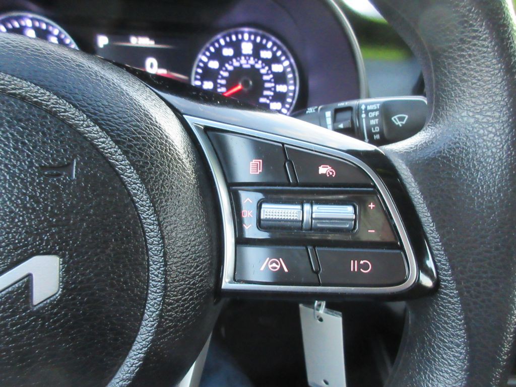 2024 Kia Forte Image 17