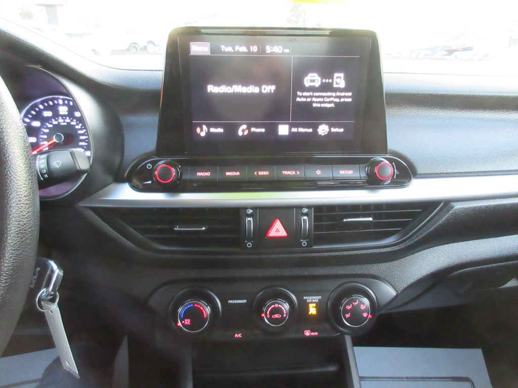 2024 Kia Forte Image 18