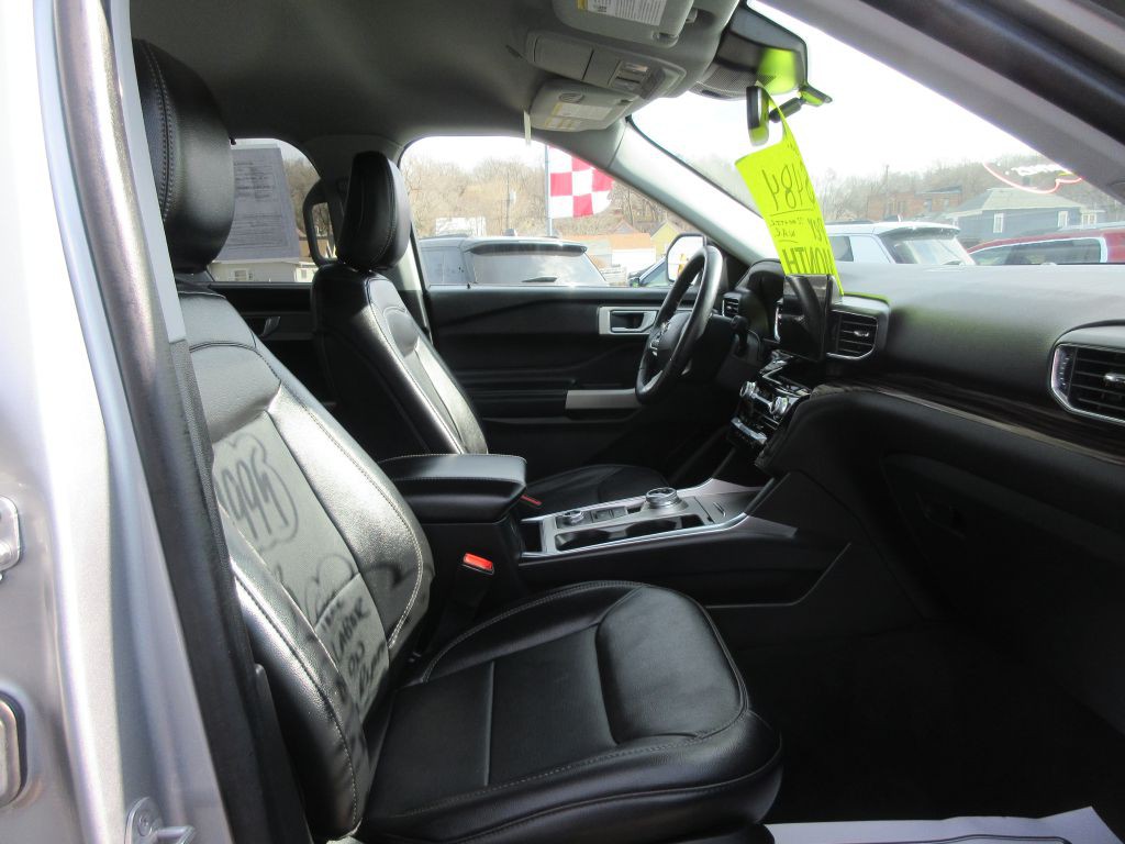 2023 Ford Explorer Image 11