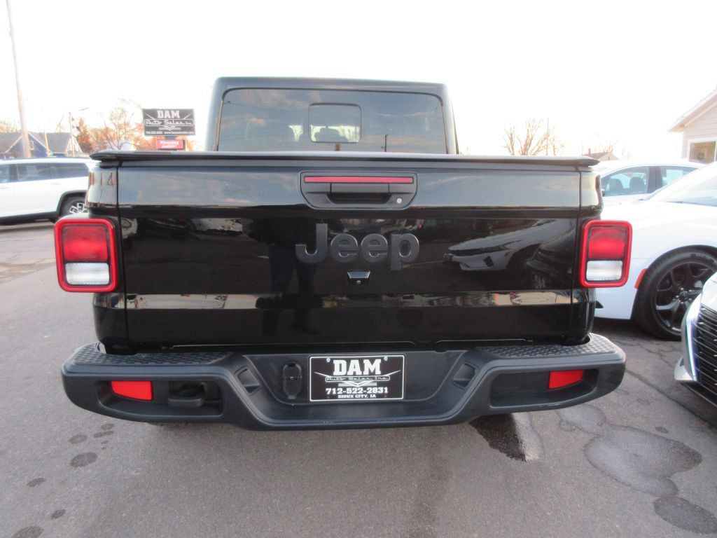 2024 Jeep Gladiator Image 4