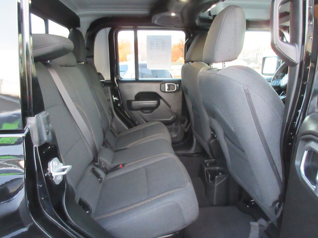 2024 Jeep Gladiator Image 11