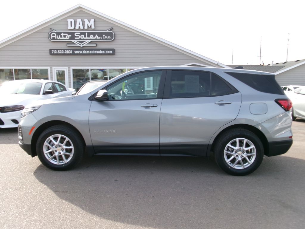 2023 Chevrolet Equinox Image 2