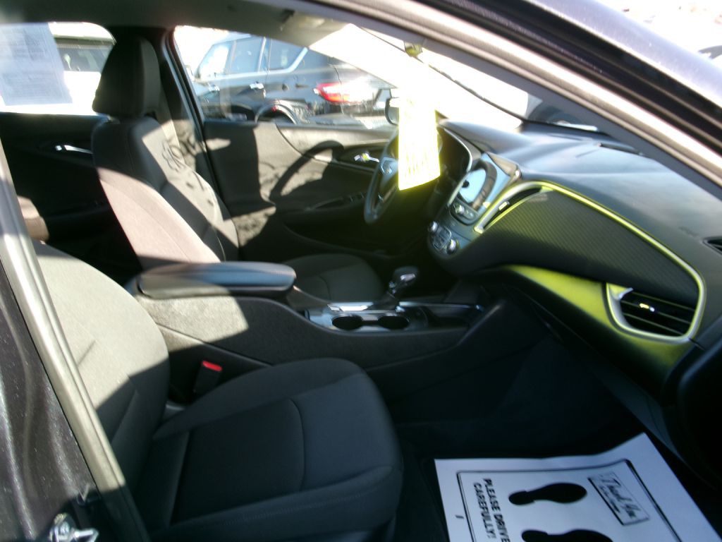 2023 Chevrolet Malibu Image 11