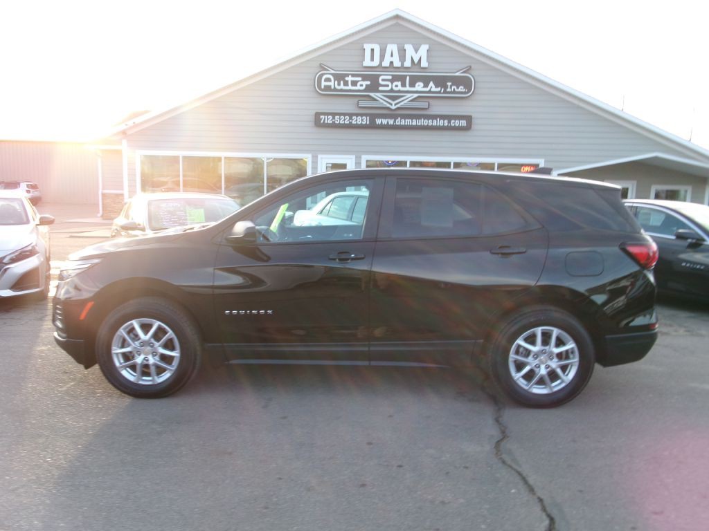 2023 Chevrolet Equinox Image 2