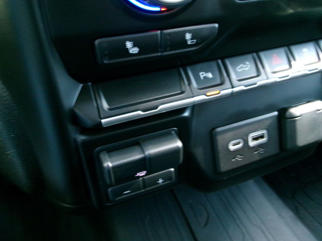 2023 Chevrolet Silverado 1500 Image 13