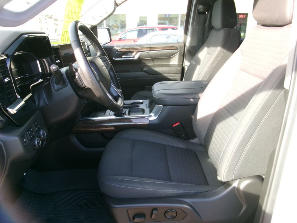 2023 Chevrolet Silverado 1500 Image 8