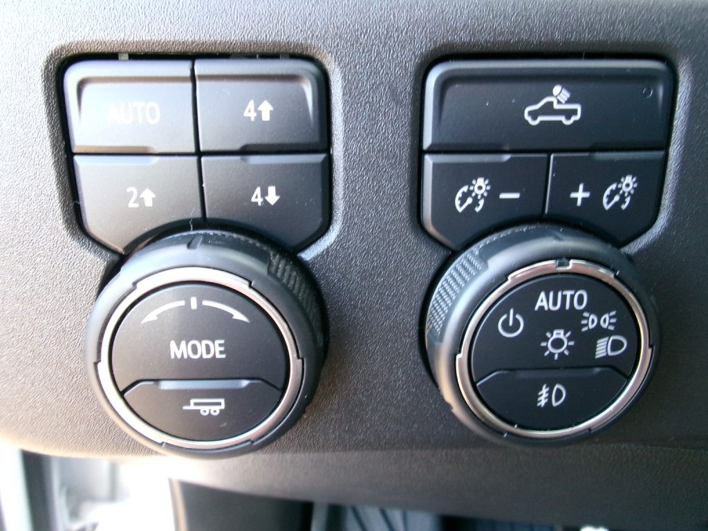 2023 Chevrolet Silverado 1500 Image 17