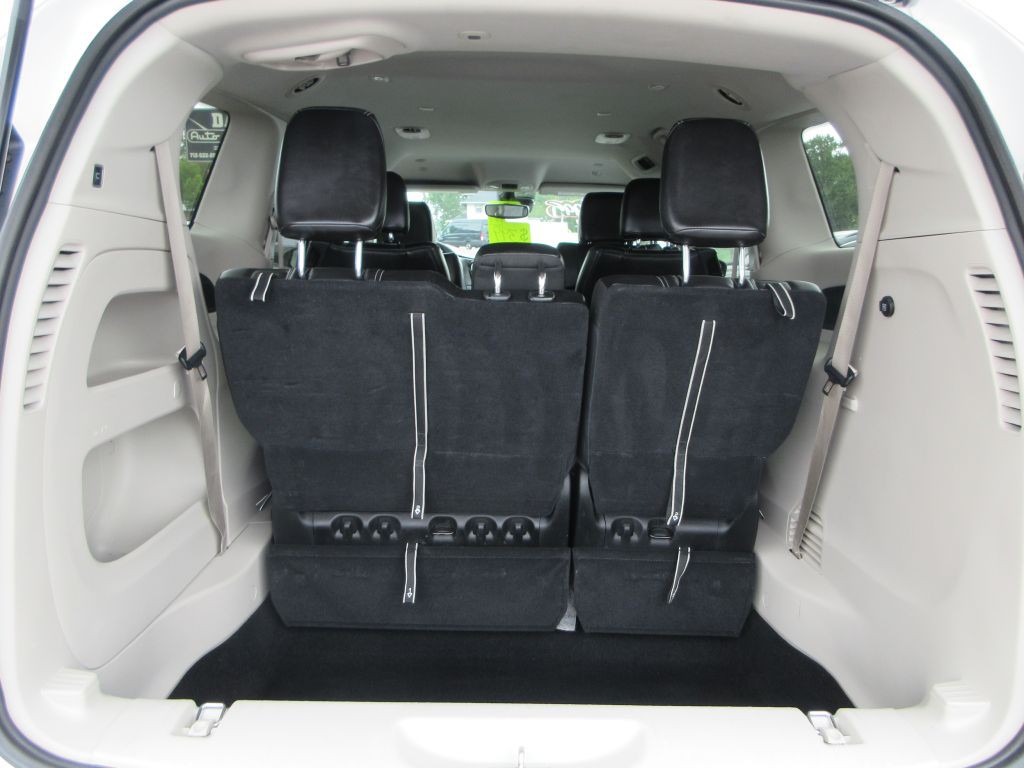 2024 Chrysler Pacifica Image 13