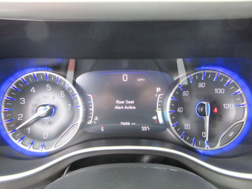 2024 Chrysler Pacifica Image 16