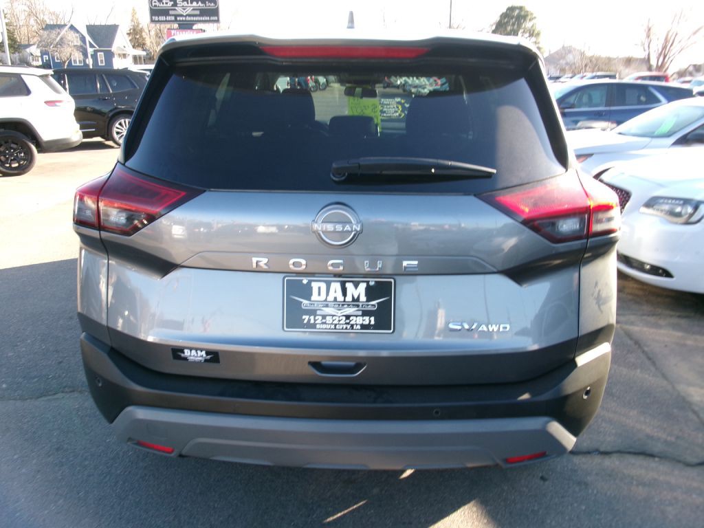 2023 Nissan Rogue Image 4
