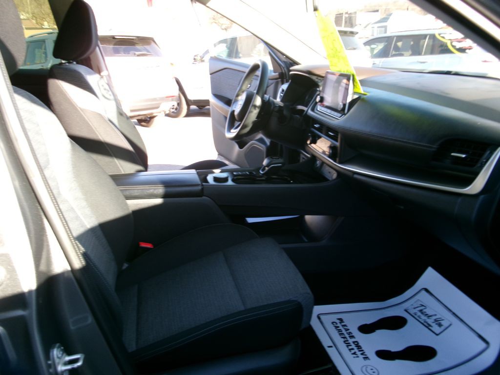 2023 Nissan Rogue Image 11