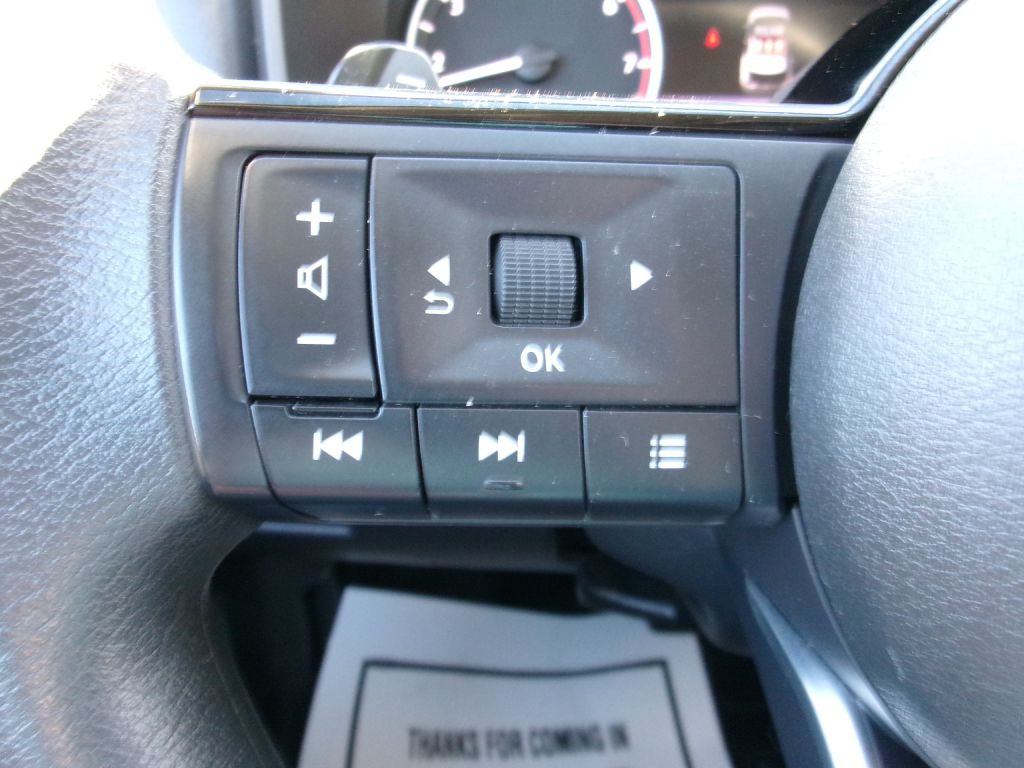 2023 Nissan Rogue Image 17