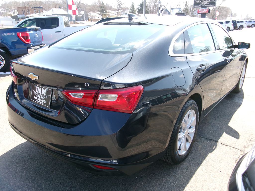 2023 Chevrolet Malibu Image 5