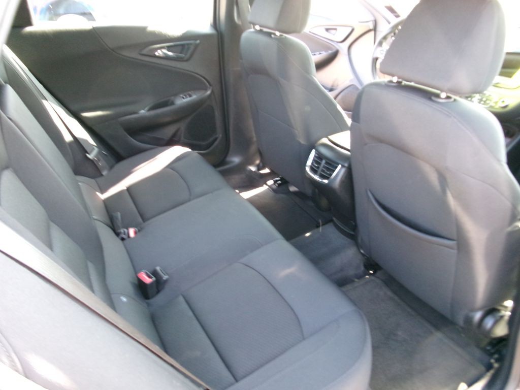 2023 Chevrolet Malibu Image 10