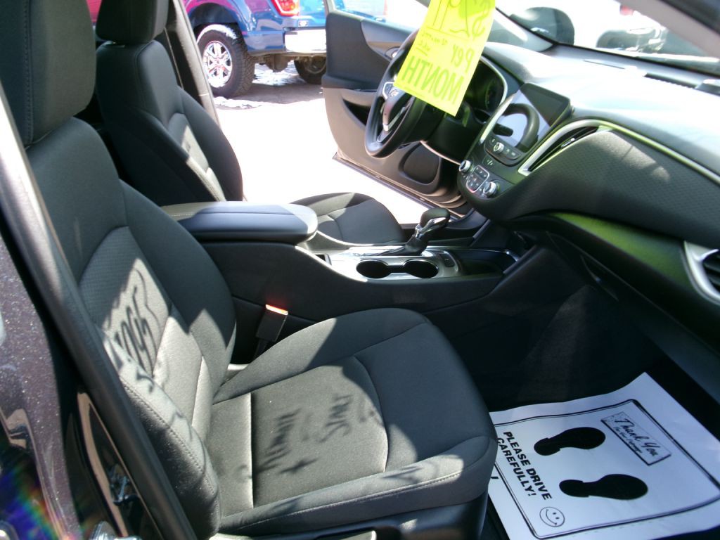2023 Chevrolet Malibu Image 11