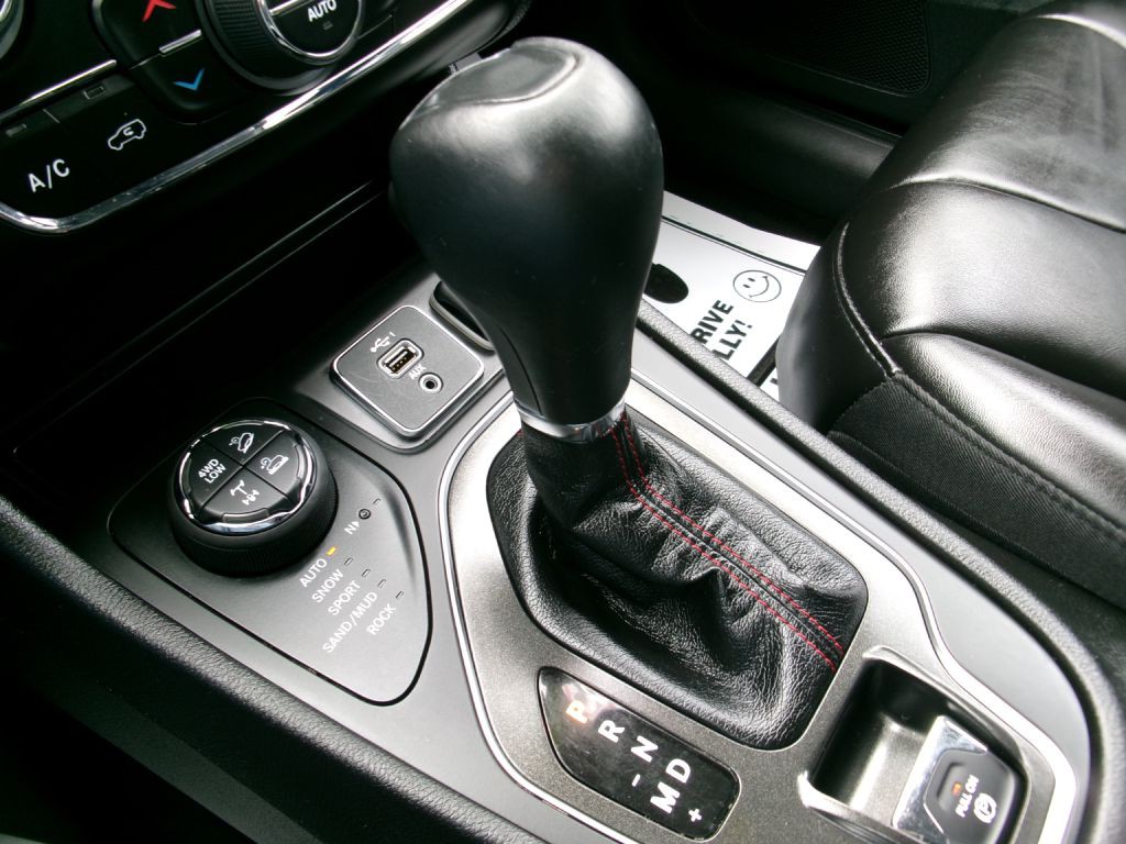 2021 Jeep Cherokee Image 14