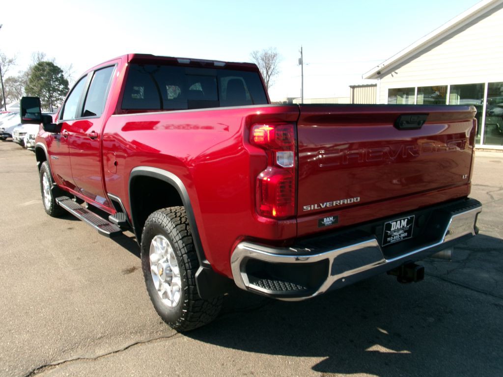 2023 Chevrolet Silverado 1500 Image 3