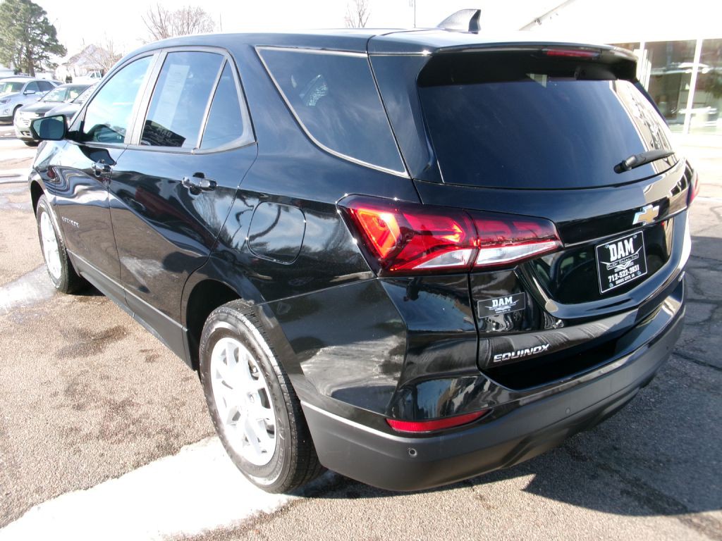 2023 Chevrolet Equinox Image 3