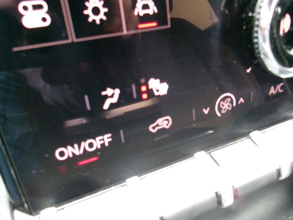 2025 GMC Terrain Image 14