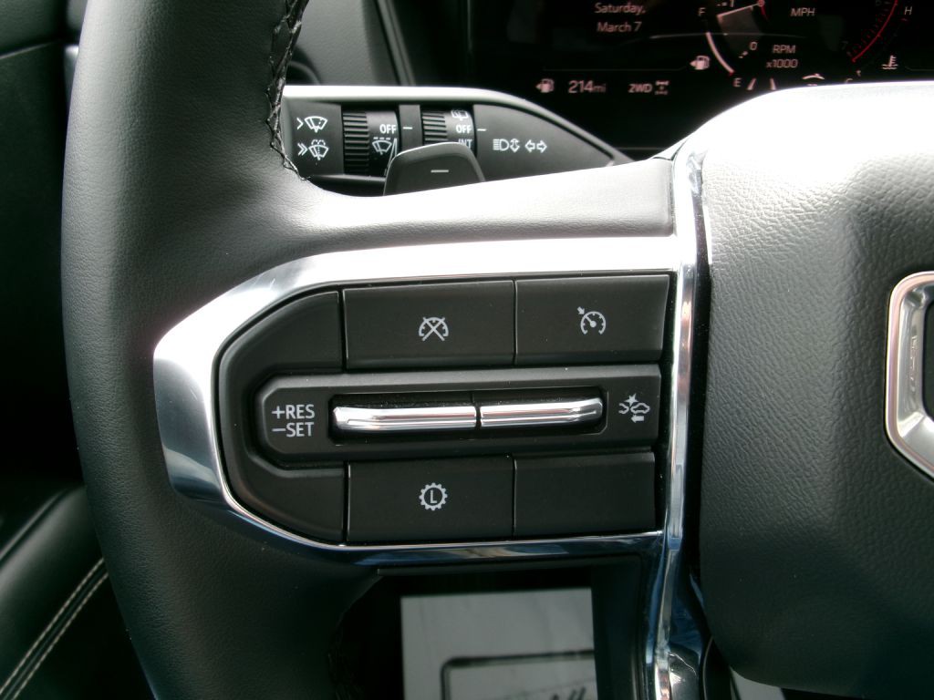 2025 GMC Terrain Image 15