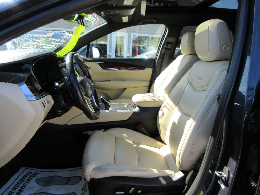 2019 Cadillac XT5 Image 8