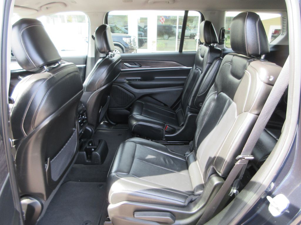 2023 Jeep Grand Cherokee Image 9