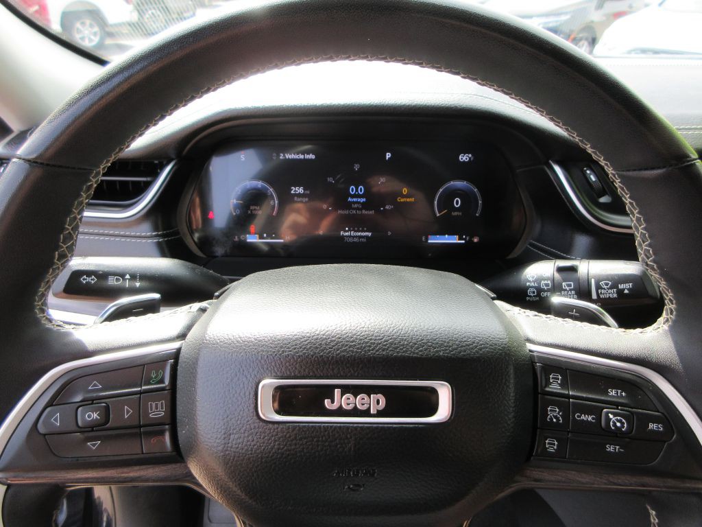 2023 Jeep Grand Cherokee Image 13
