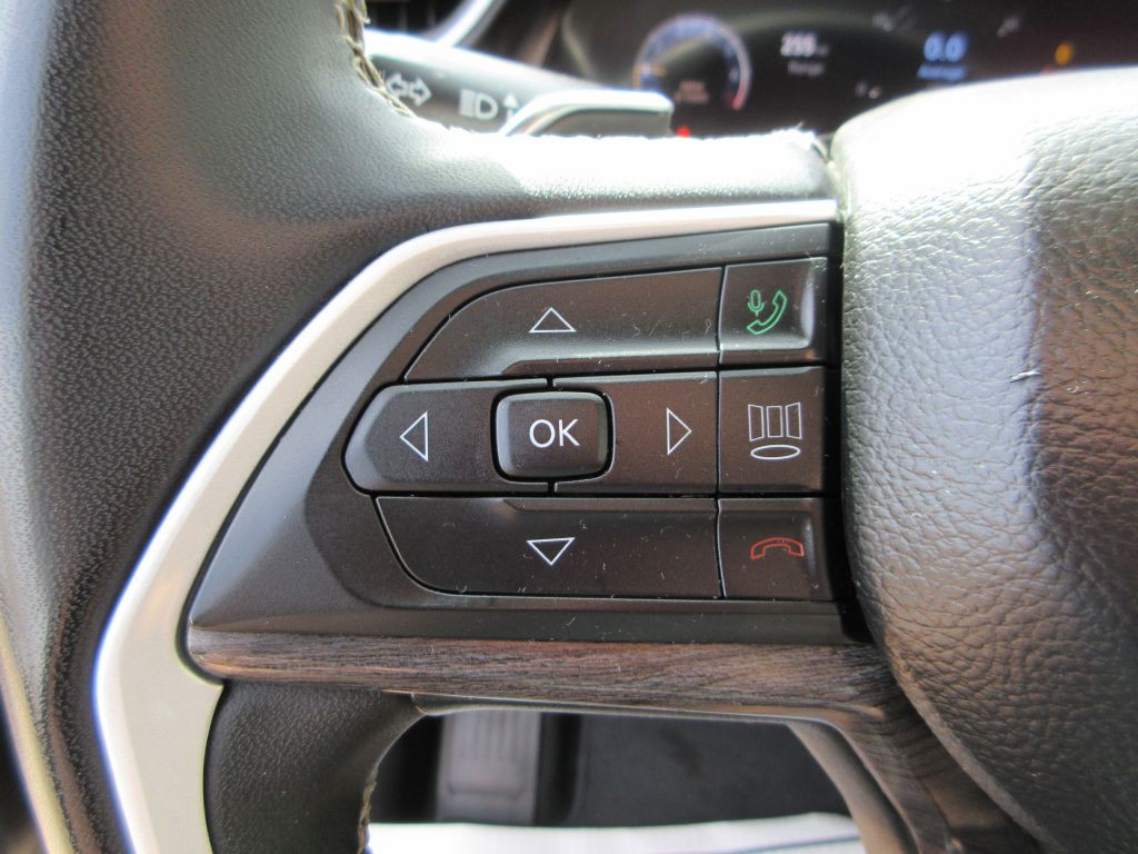 2023 Jeep Grand Cherokee Image 16