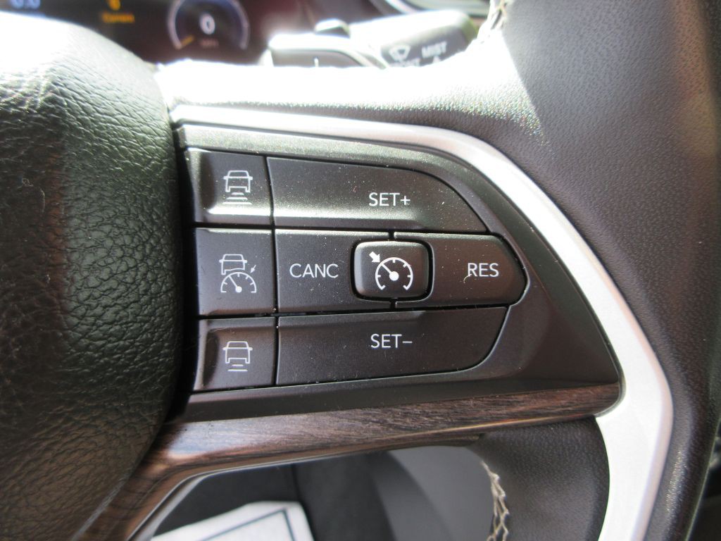 2023 Jeep Grand Cherokee Image 17