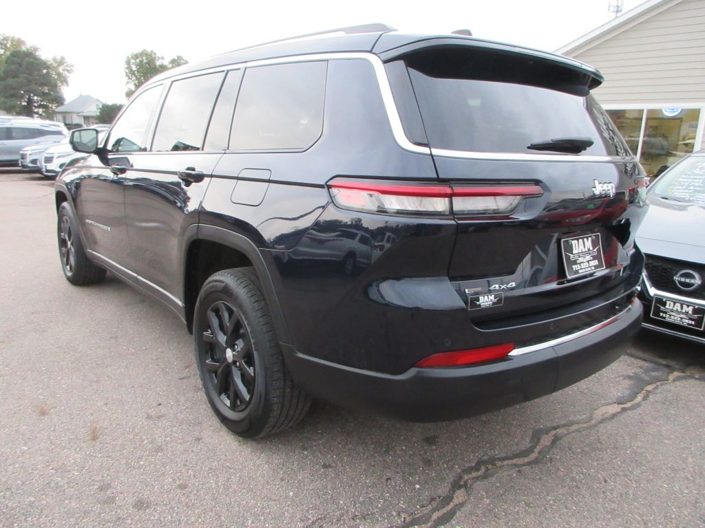 2023 Jeep Grand Cherokee Image 3