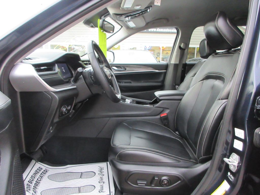 2023 Jeep Grand Cherokee Image 8