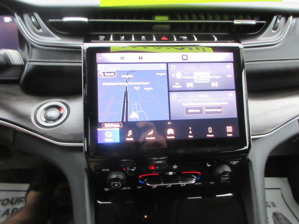 2023 Jeep Grand Cherokee Image 19