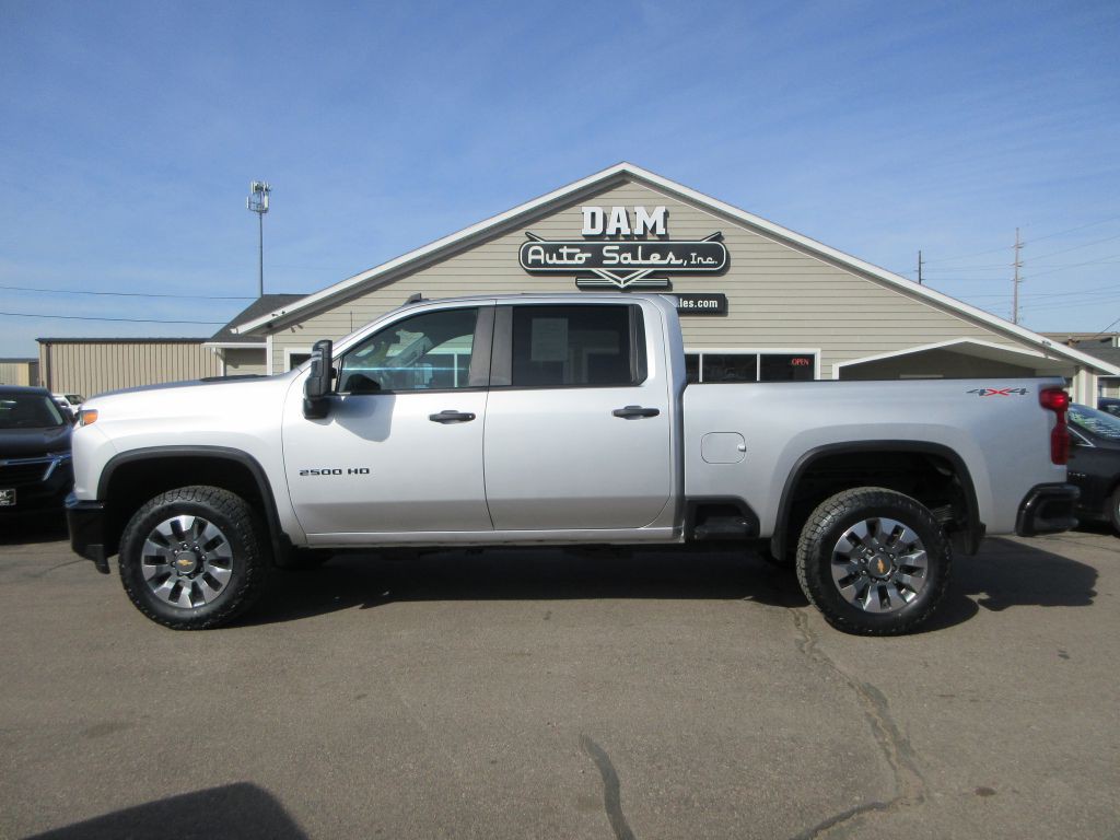 2023 Chevrolet Silverado 1500 Image 2