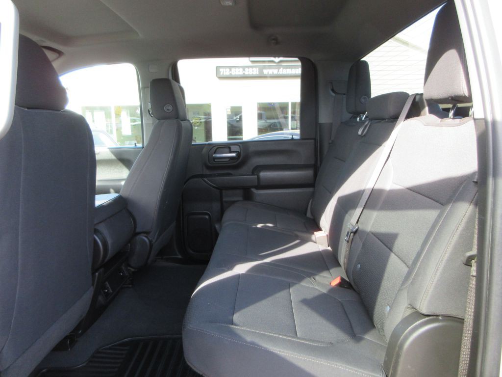 2023 Chevrolet Silverado 1500 Image 9