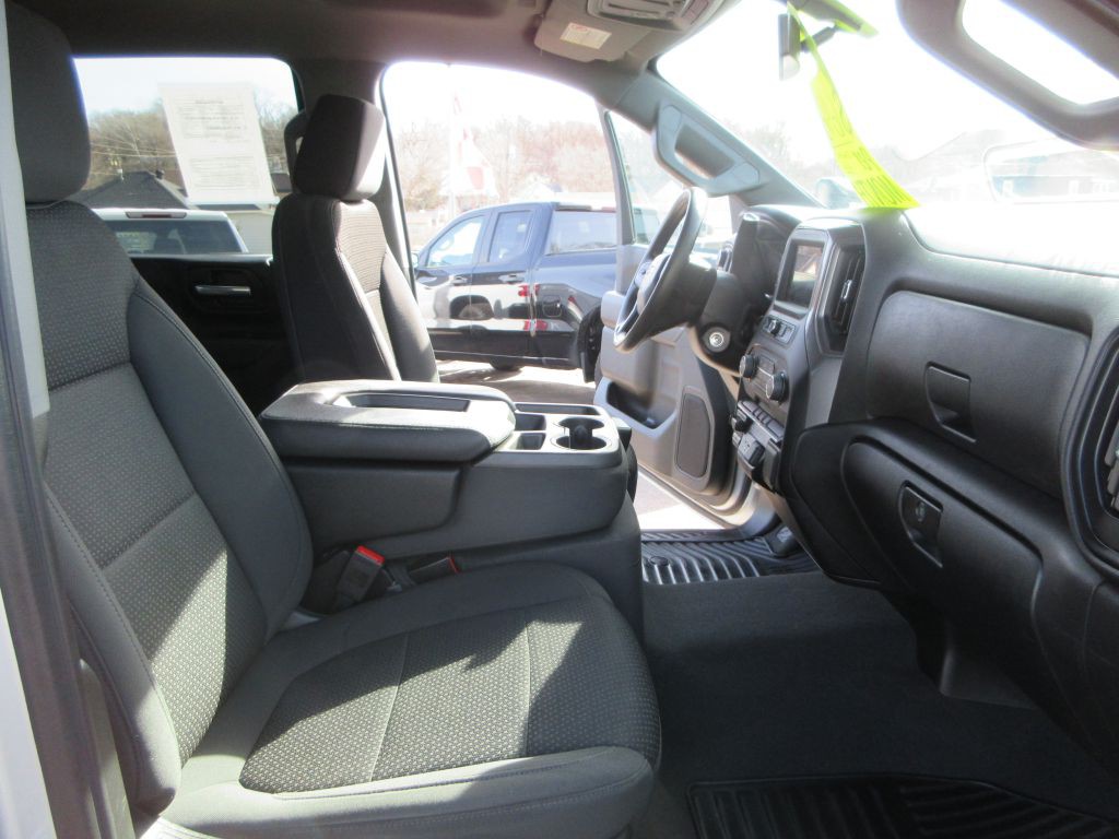 2023 Chevrolet Silverado 1500 Image 11