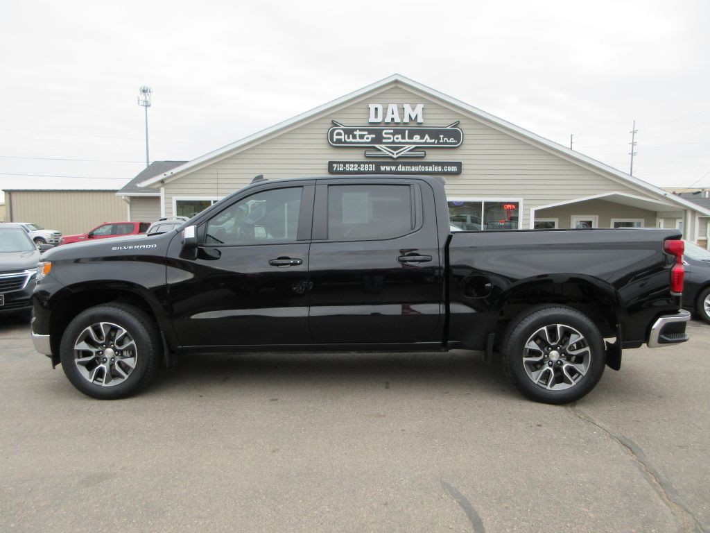 2022 Chevrolet Silverado 1500 Image 2