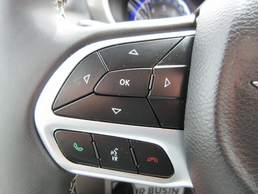 2023 Chrysler Pacifica Image 17