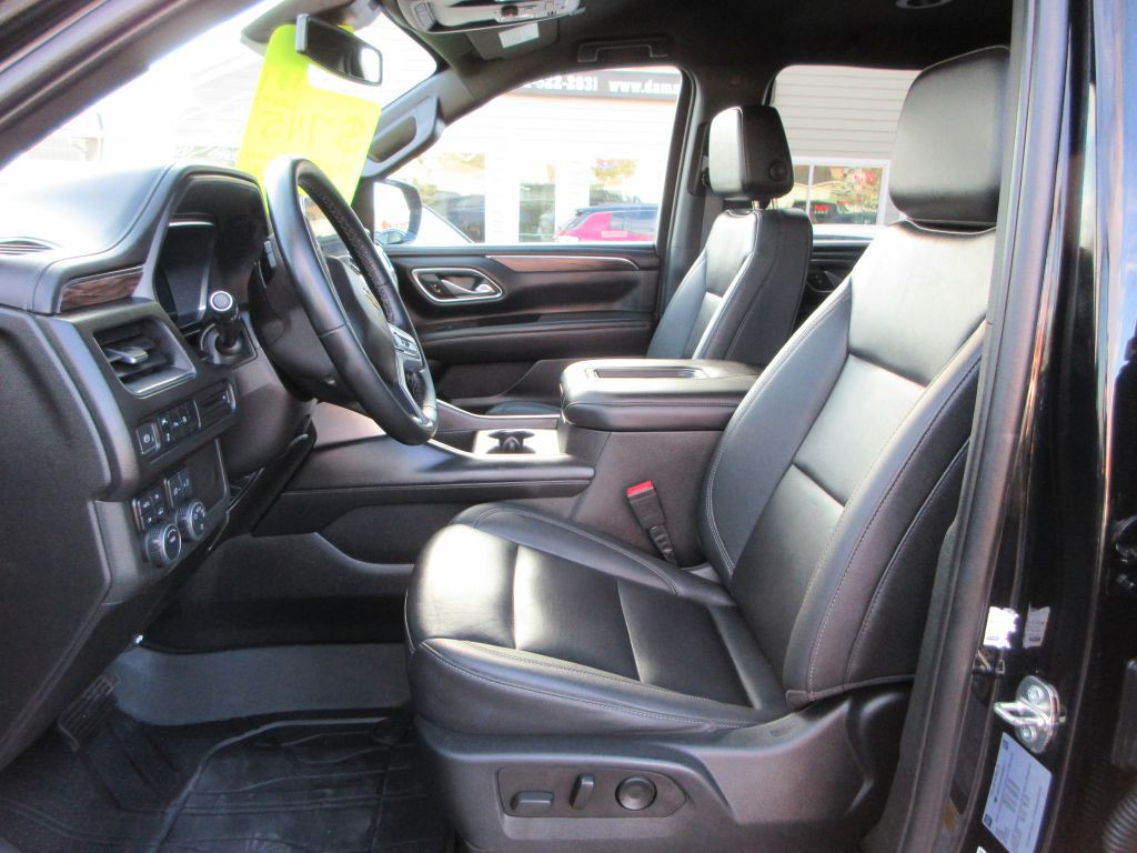 2023 Chevrolet Suburban Image 8