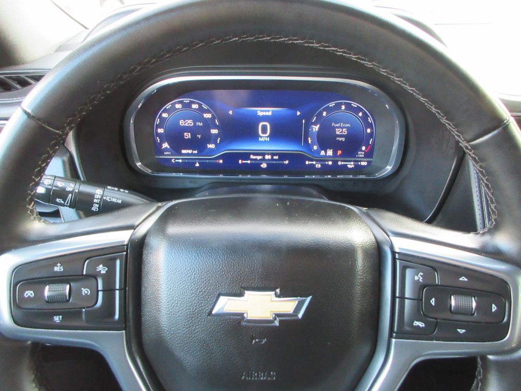 2023 Chevrolet Suburban Image 13