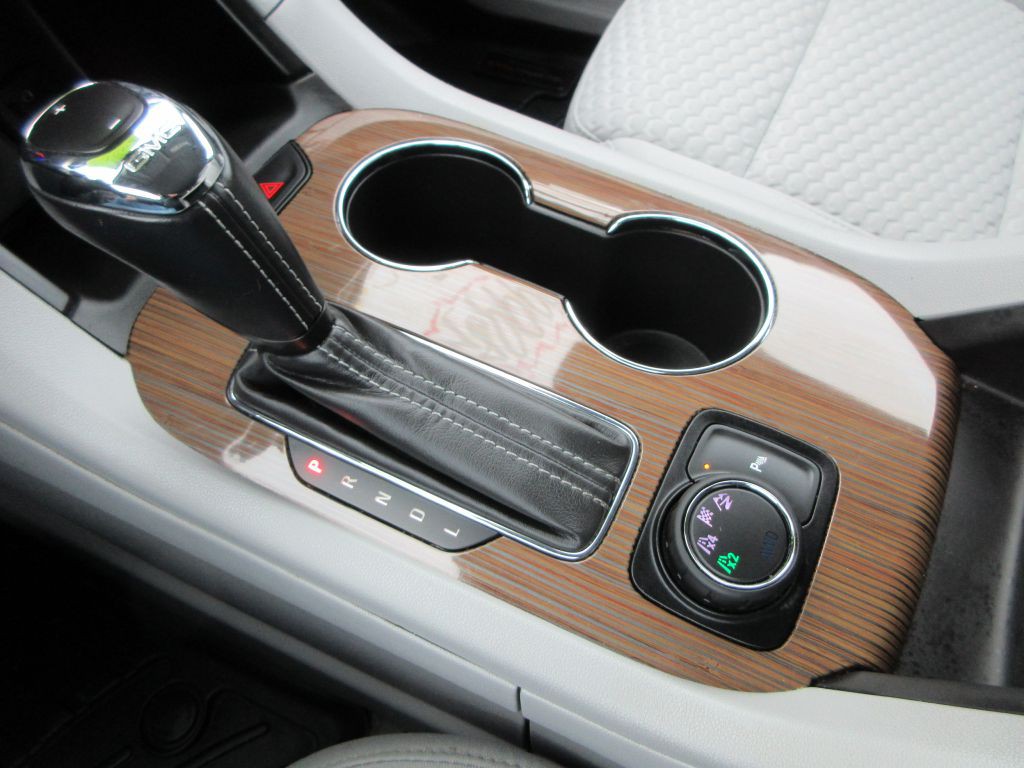 2019 GMC Acadia Image 16