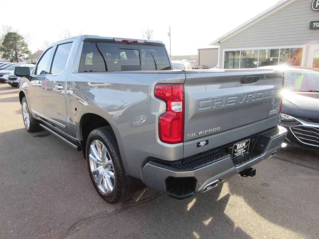 2024 Chevrolet Silverado 1500 Image 3