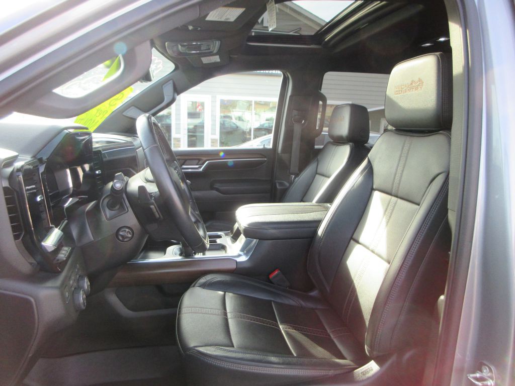 2024 Chevrolet Silverado 1500 Image 8