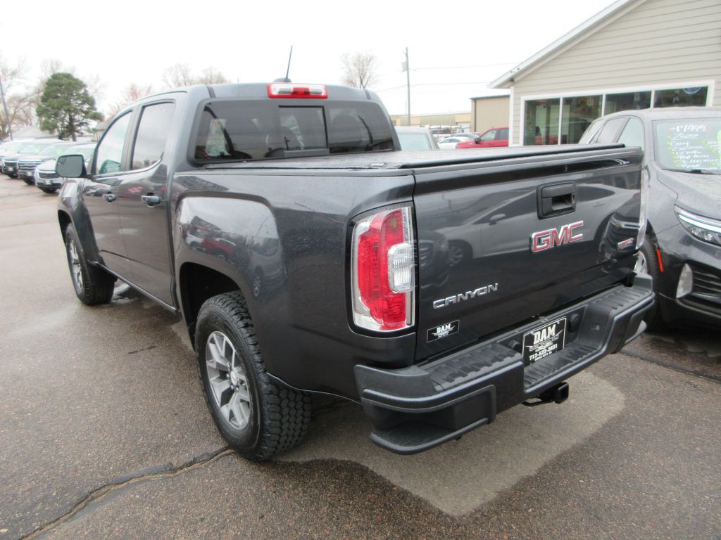 2016 GMC Canyon Image 3