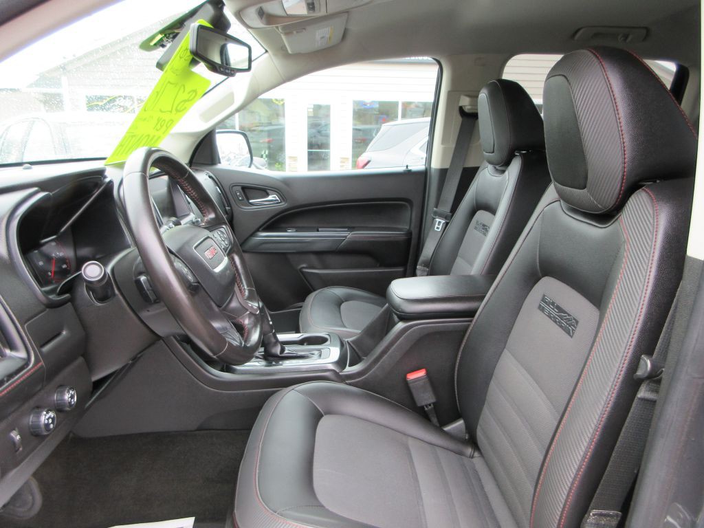 2016 GMC Canyon Image 8