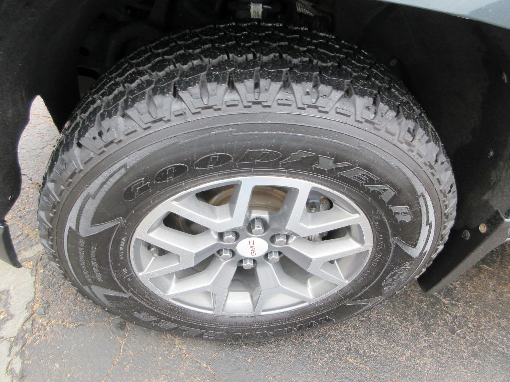 2016 GMC Canyon Image 18