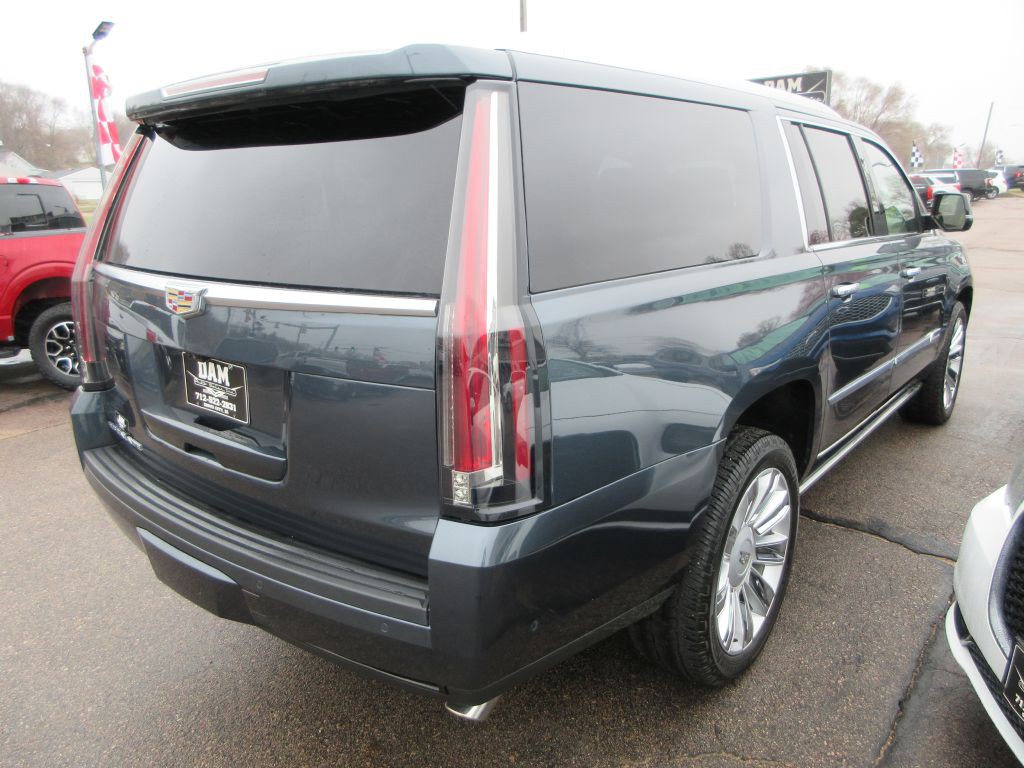 2019 Cadillac Escalade Image 5