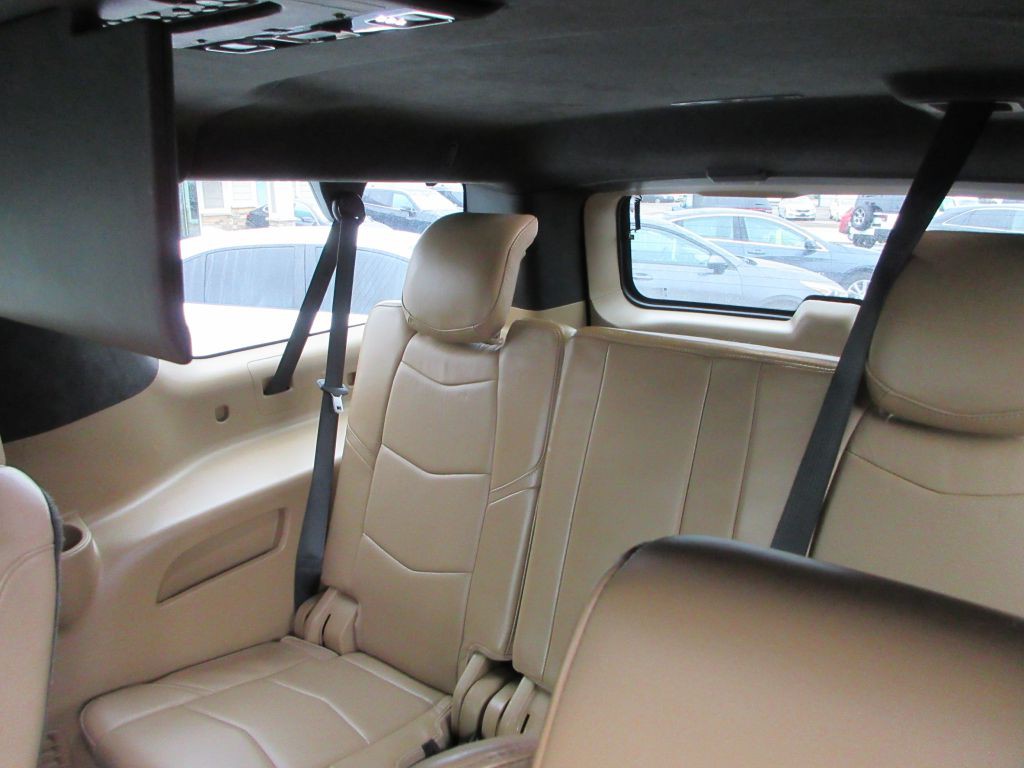 2019 Cadillac Escalade Image 10