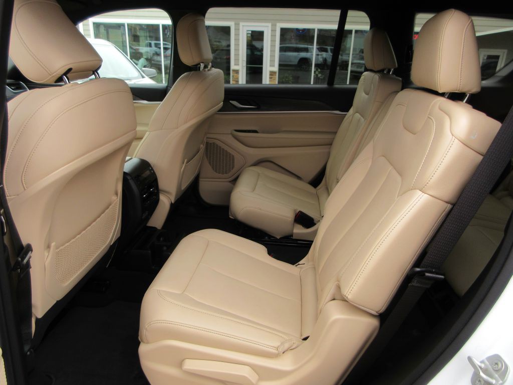 2024 Jeep Grand Cherokee Image 4