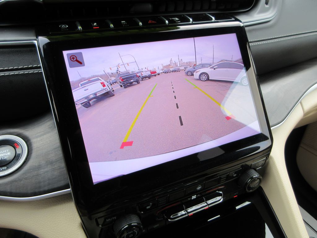 2024 Jeep Grand Cherokee Image 9